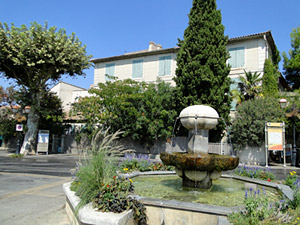 fontaine eyragues alpilles