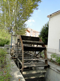 roue du moulin de maillane