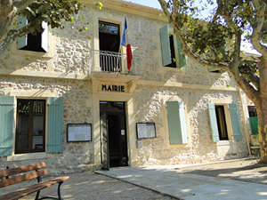 town hall of mouriès