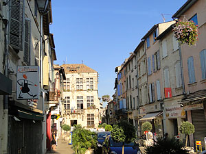 Rue commerciale de tarascon
